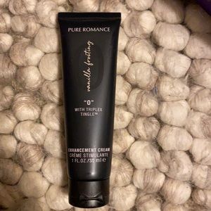 Vanilla frosting “o” enhancement cream